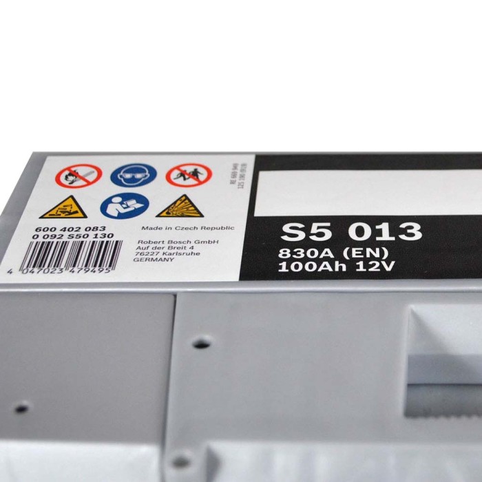 Автомобільний акумулятор BOSCH 100Ah 830A R+ (правий +) S50 130