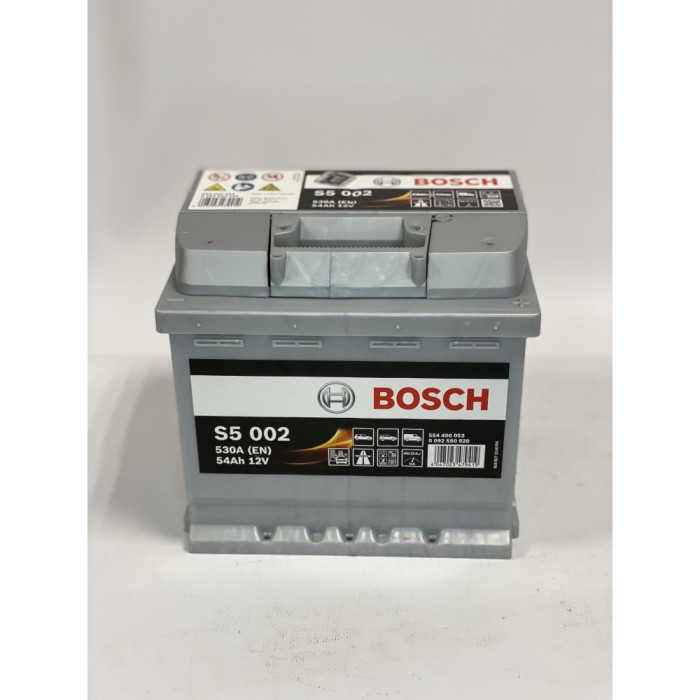 Автомобільний акумулятор BOSCH 54Ah 530A R+ (правий +) L1 (S50 020)