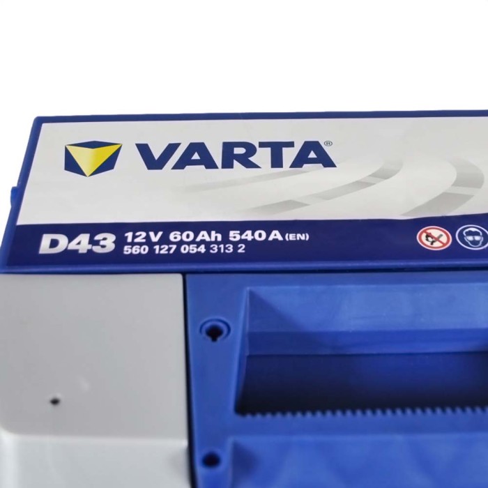 Автомобільний акумулятор VARTA Blue Dynamic 60Ah 540A L+ (лівий +) D43